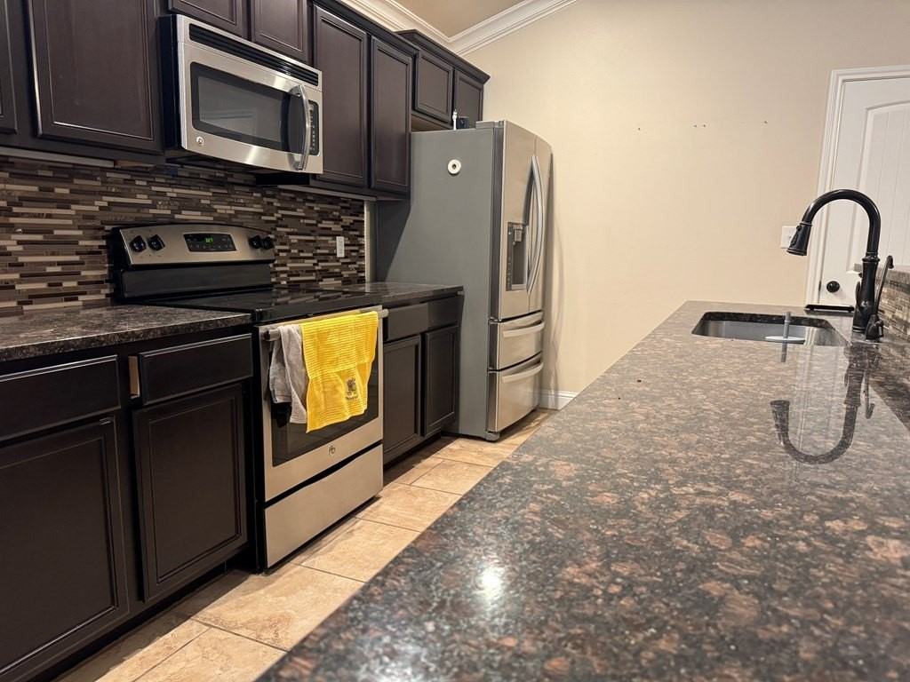 803 E 96th St - Photo 5 of 18