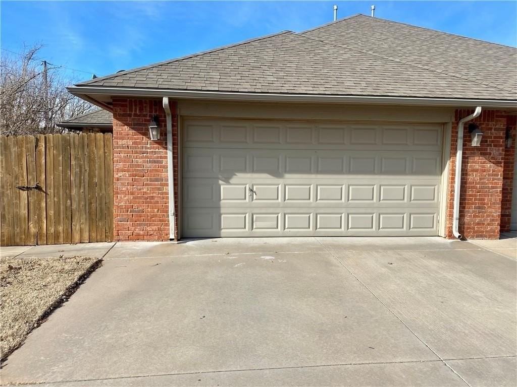 1408 N Lark St - Photo 2 of 11
