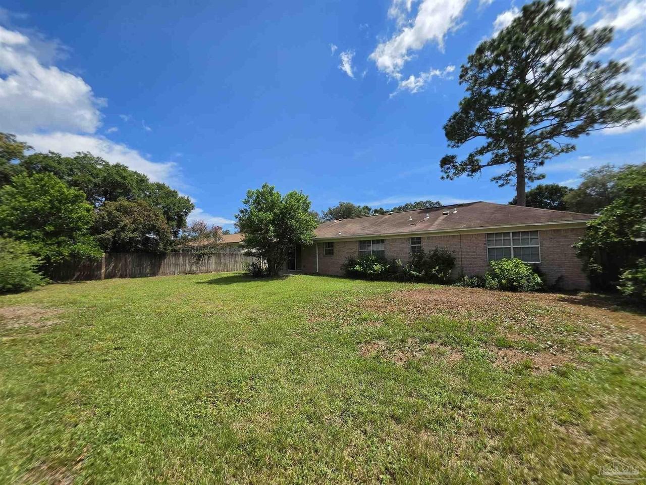 6942 Falcon Dr - Photo 2 of 17