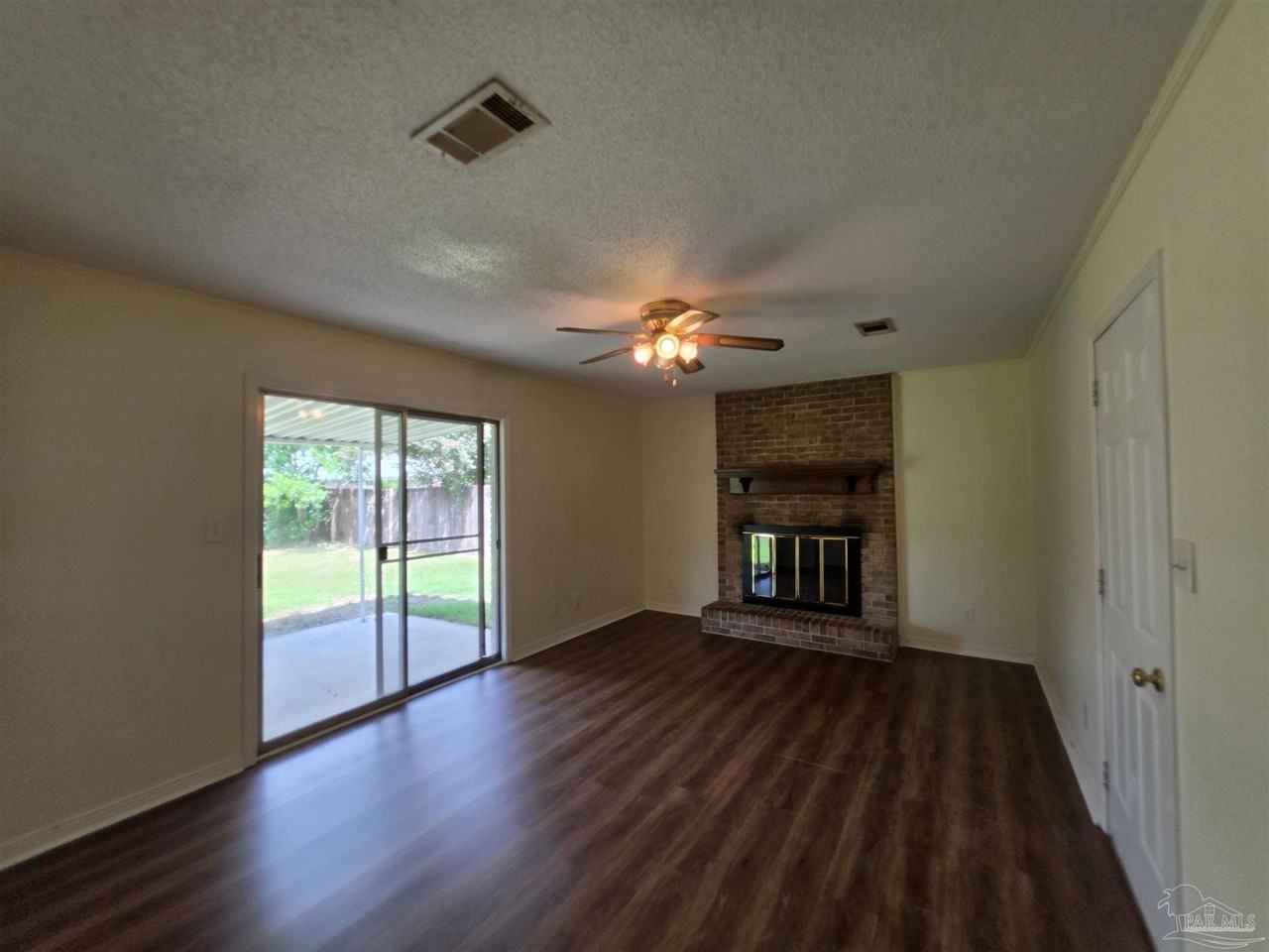 6942 Falcon Dr - Photo 7 of 17