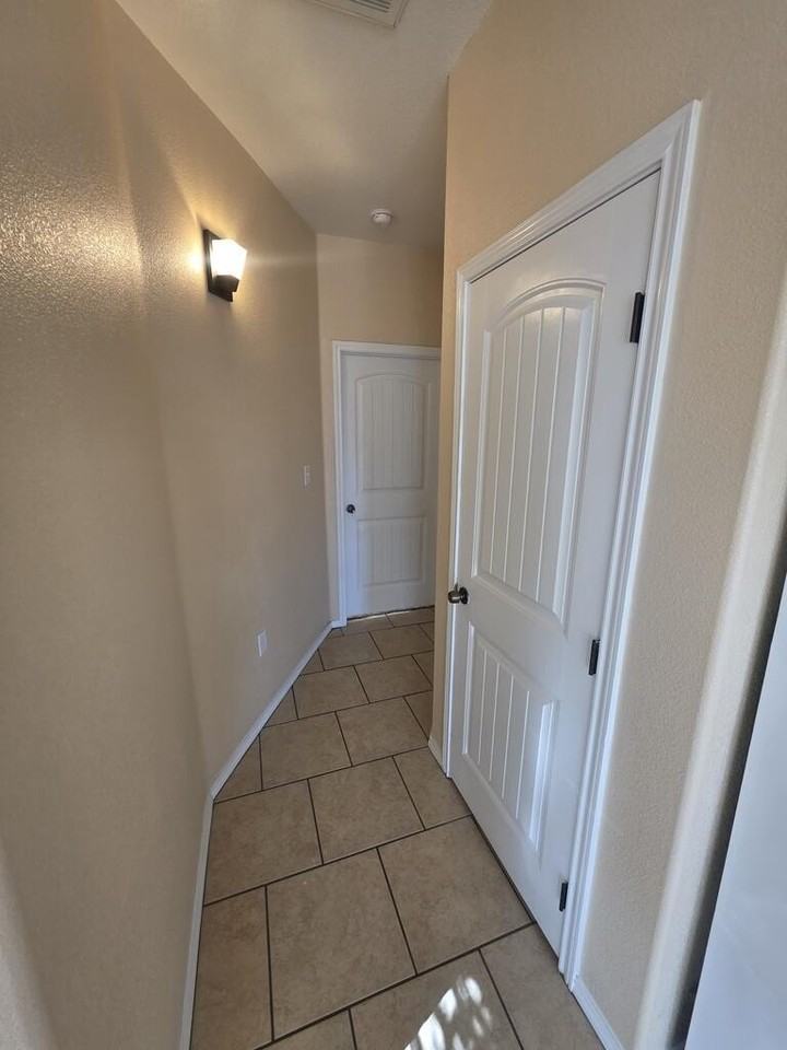 200 Mitchell St #B - Photo 7 of 16
