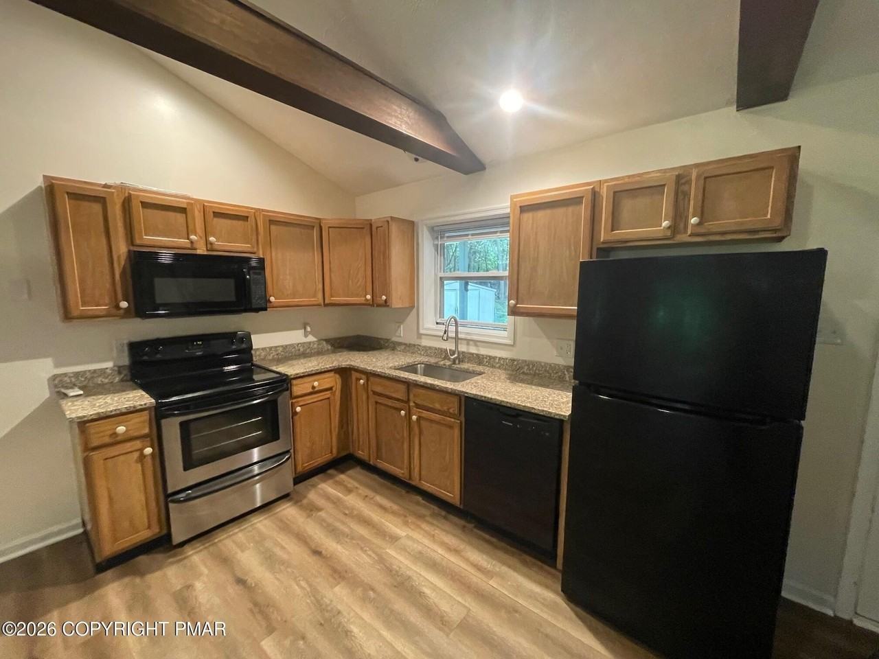 120 Forest Hill Dr - Photo 3 of 25