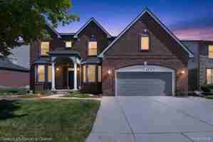 featured image of 6827 Blackwell