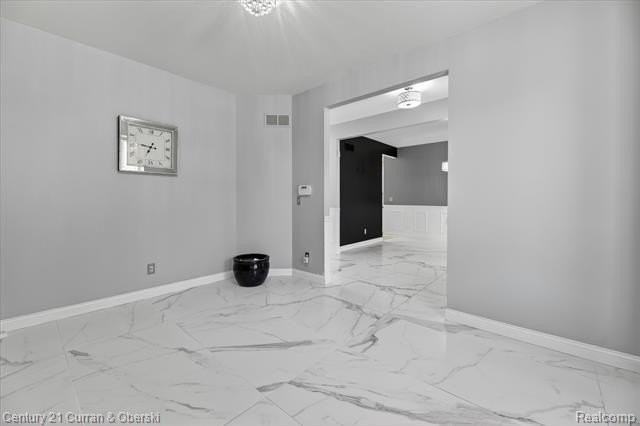 6827 Blackwell - Photo 7 of 44