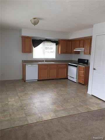 19905 Seminole - Photo 2 of 4