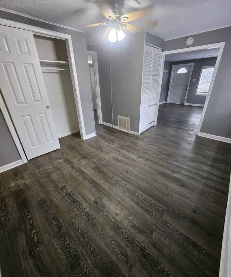 2515 E 72nd St #1 - Photo 6 of 16