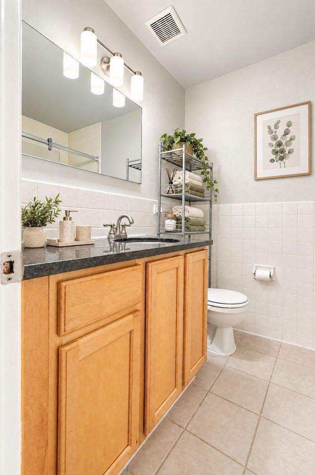 3215 Pillsbury Ave S #004 - Photo 4 of 22