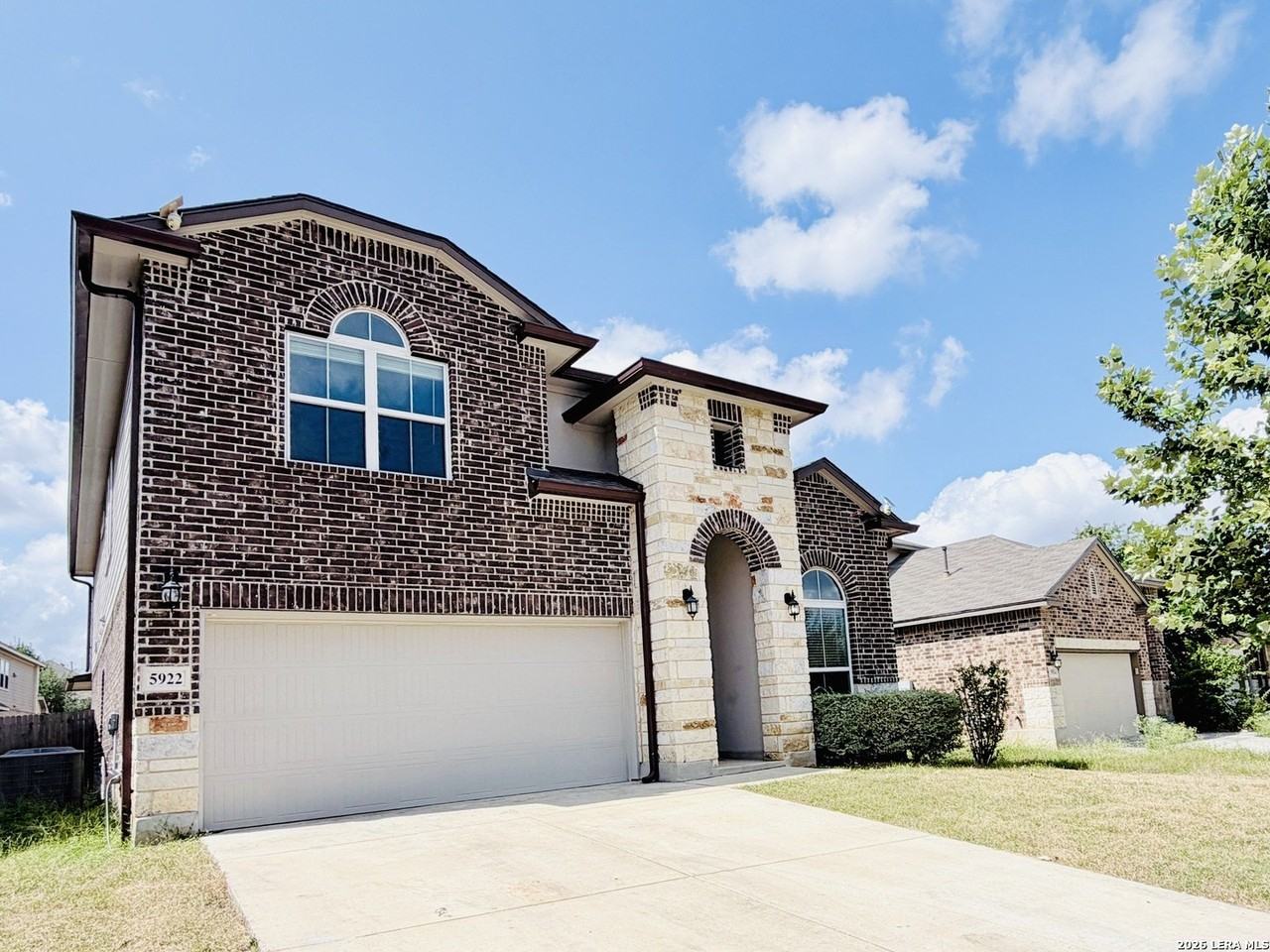 5922 Akin Pl - Photo 2 of 43