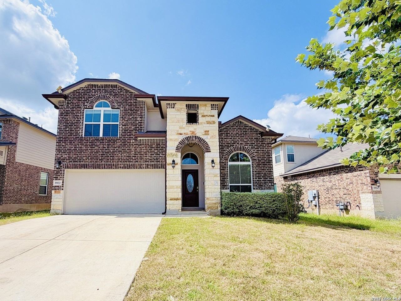 5922 Akin Pl - Photo 3 of 43
