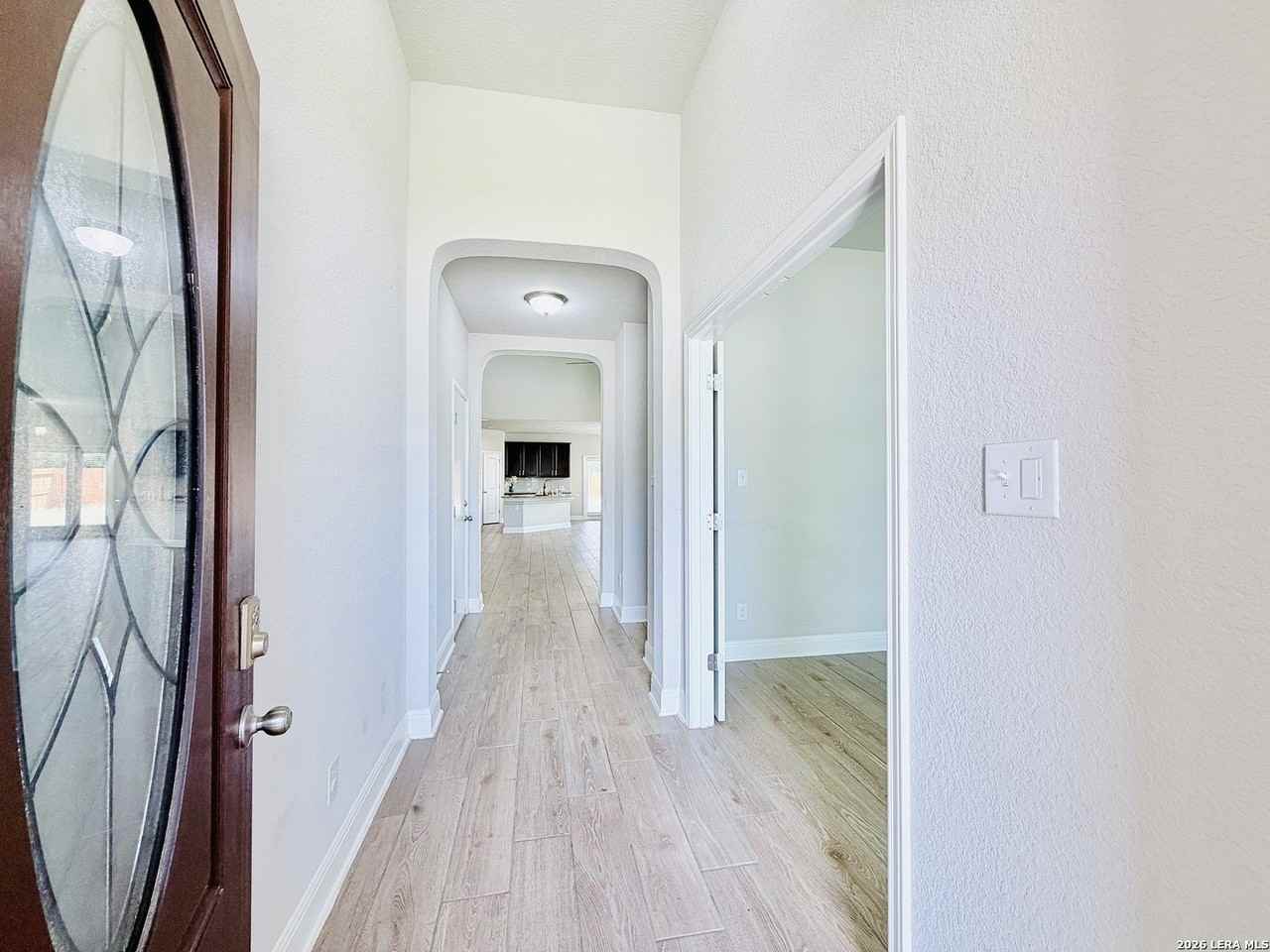 5922 Akin Pl - Photo 5 of 43