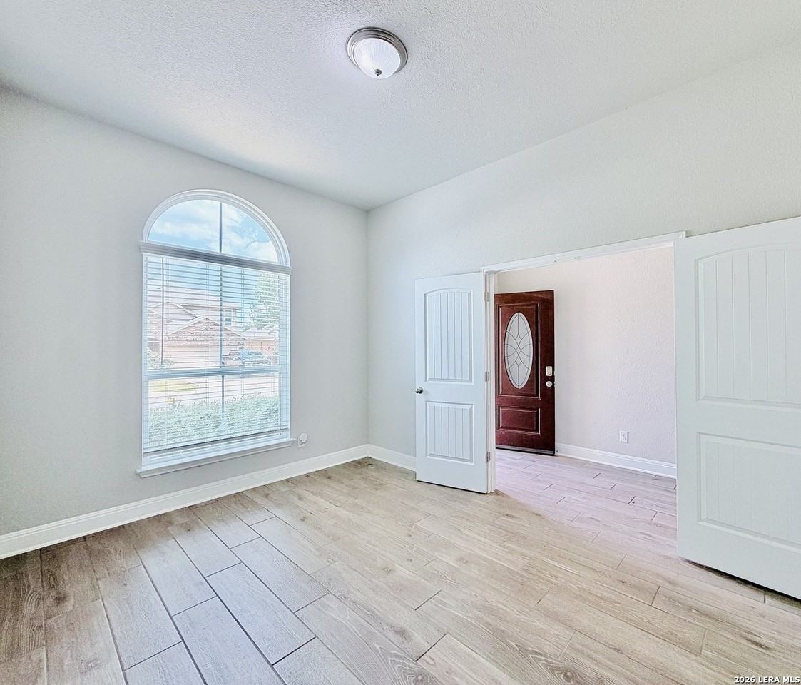 5922 Akin Pl - Photo 7 of 43