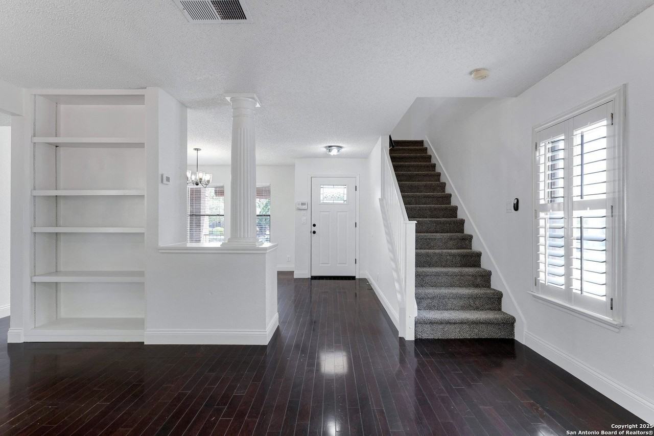 3111 Arroyo Pass - Photo 4 of 35