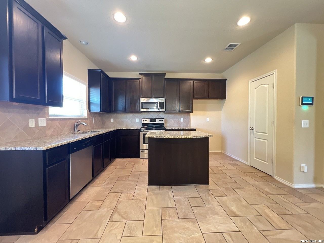 10403 Ashbury Crk - Photo 7 of 30