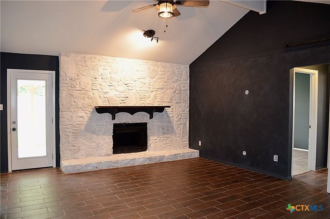 4312 Creekside Dr - Photo 5 of 34