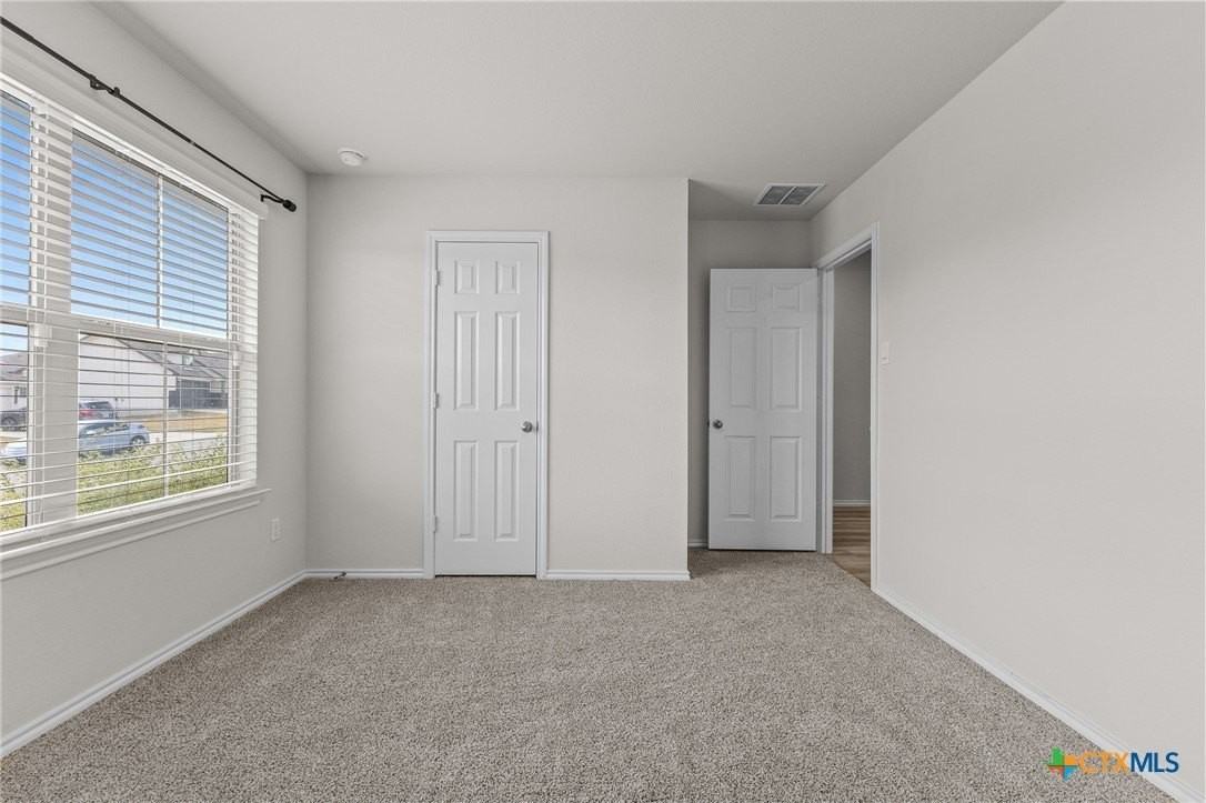 1320 Piedmont St - Photo 6 of 34