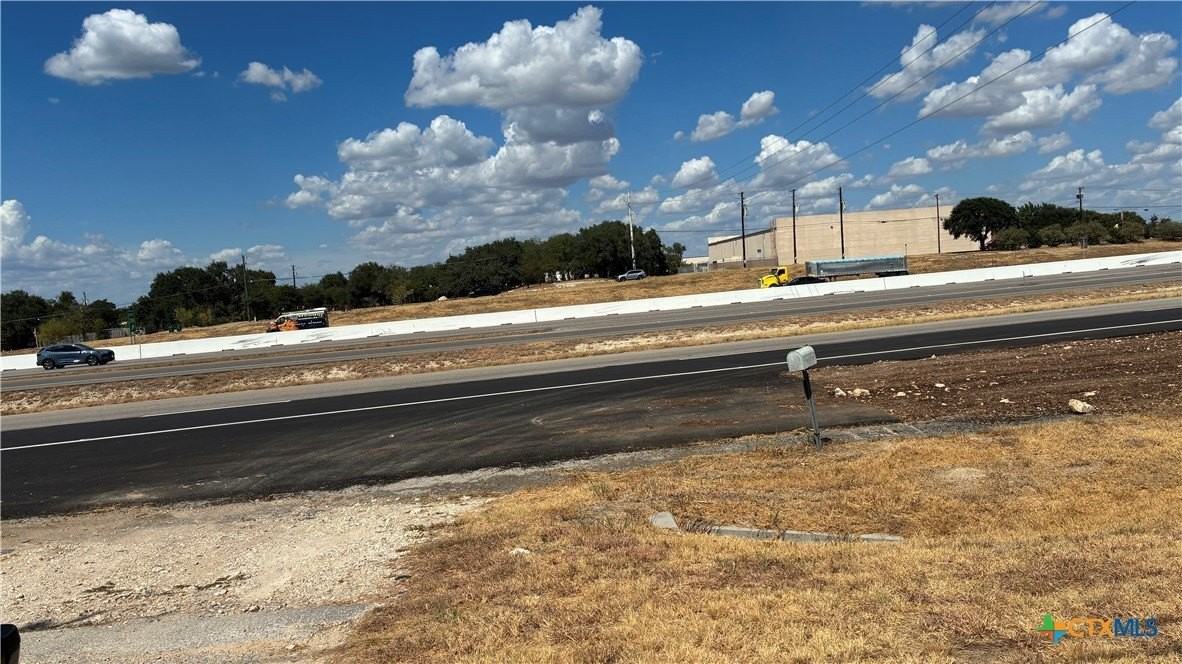 2043 E Highway 190 - Photo 2 of 11