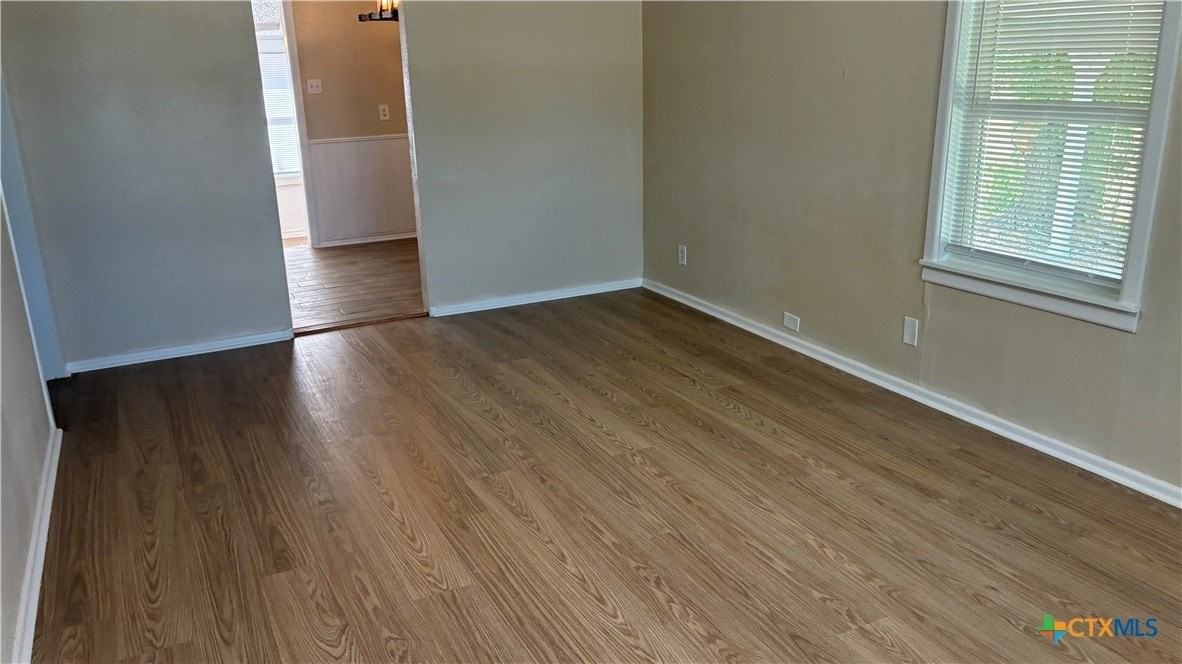2043 E Highway 190 - Photo 3 of 11