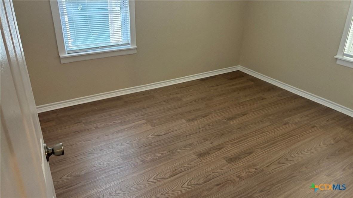 2043 E Highway 190 - Photo 4 of 11