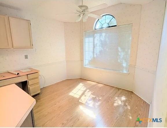 1428 Devin Dr - Photo 5 of 20