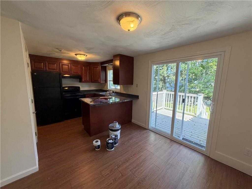 445 Fairview Ave #6 - Photo 6 of 8
