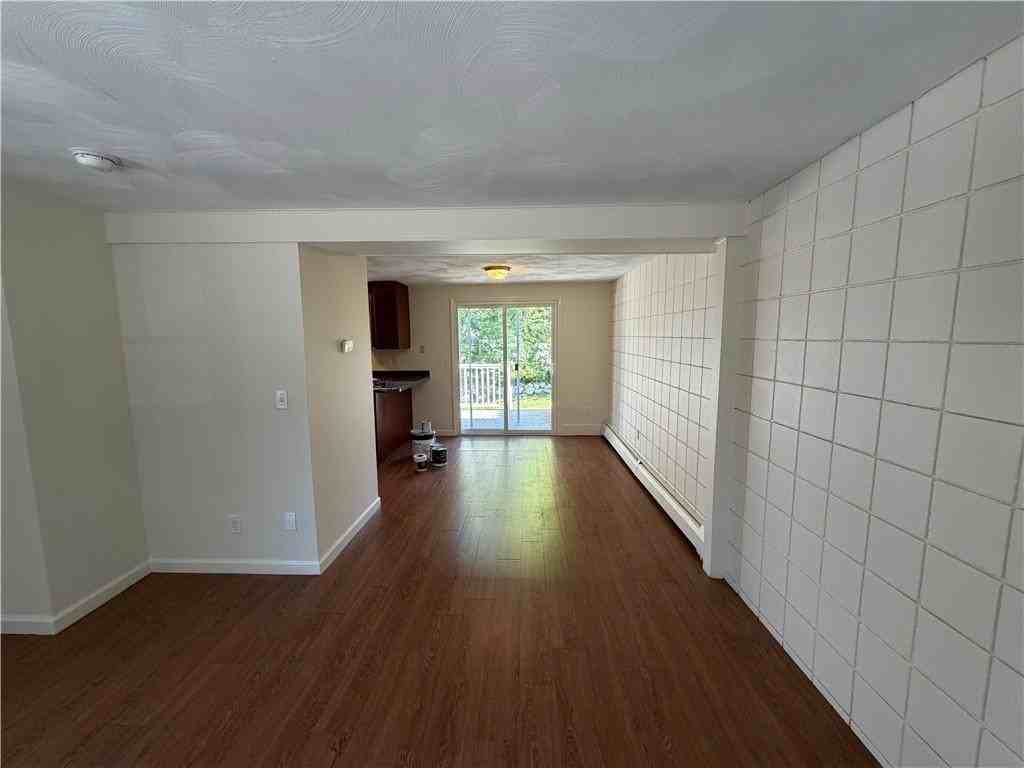 445 Fairview Ave #6 - Photo 7 of 8
