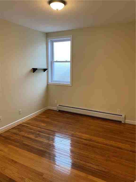 15 Newton Ave #3 - Photo 6 of 9