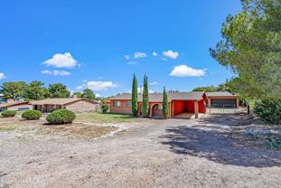 925 N Evergreen Dr - Photo 1 of 1