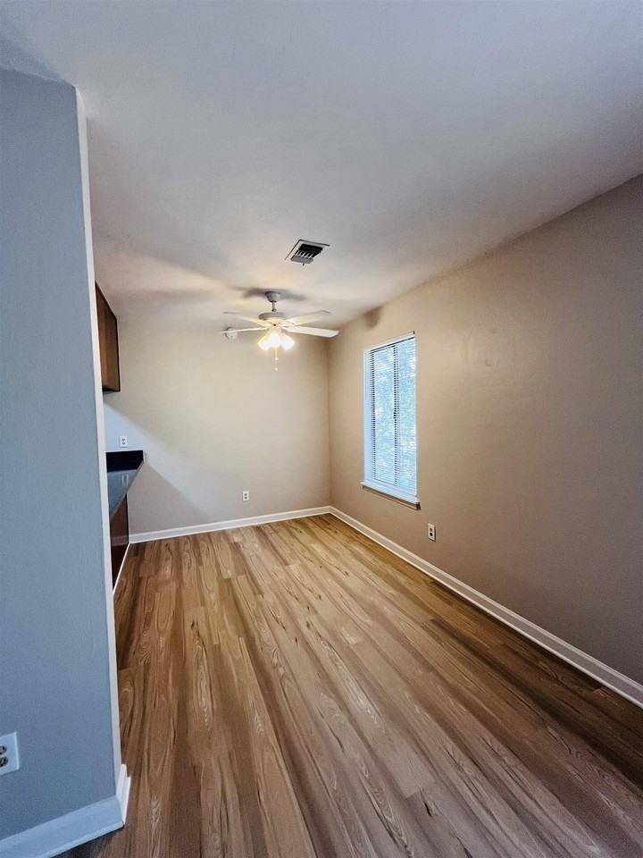 3732 Donovan Dr #D - Photo 4 of 13