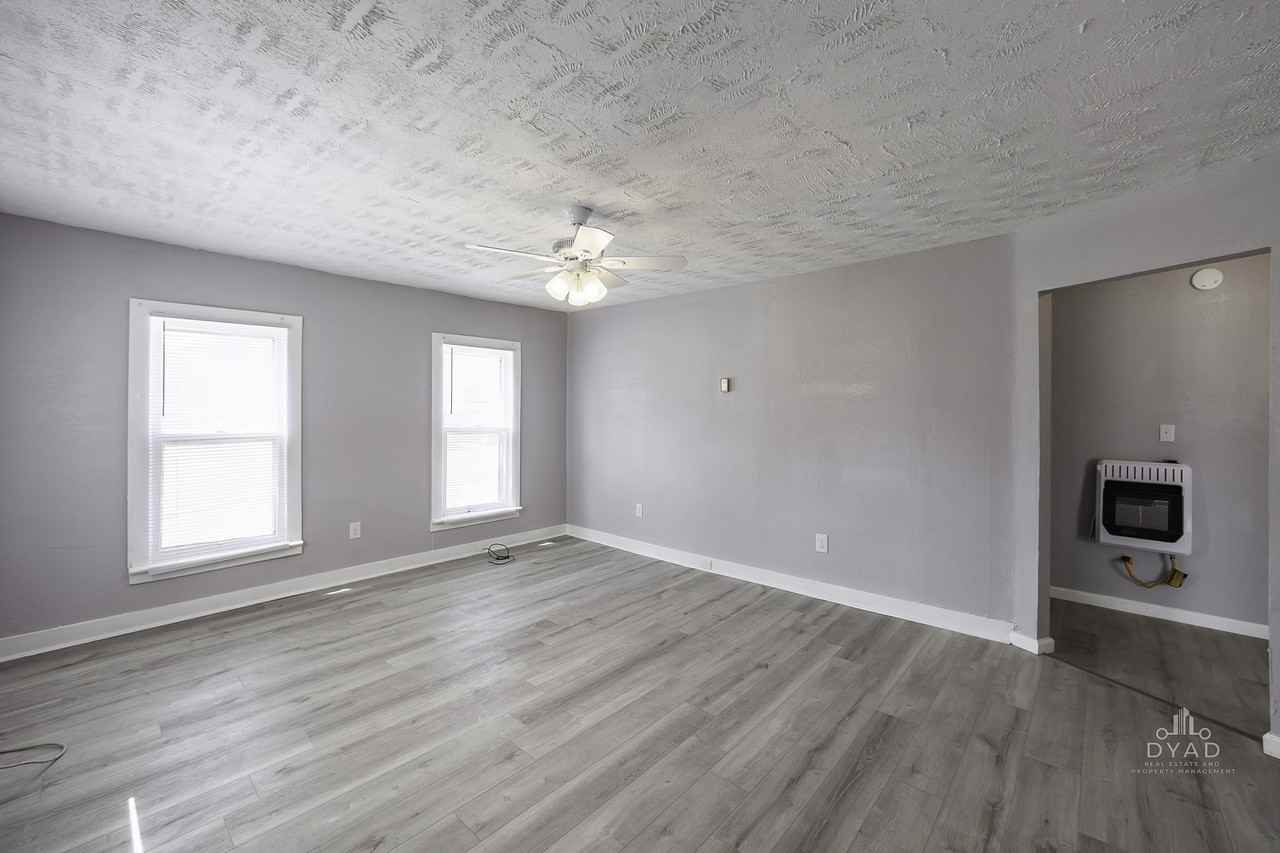 909 Lane Ave #1 - Photo 2 of 22