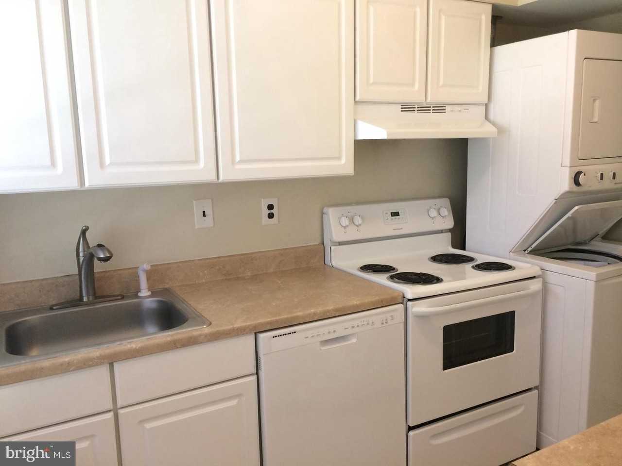 2024 Fort Davis St Se #A - Photo 6 of 15