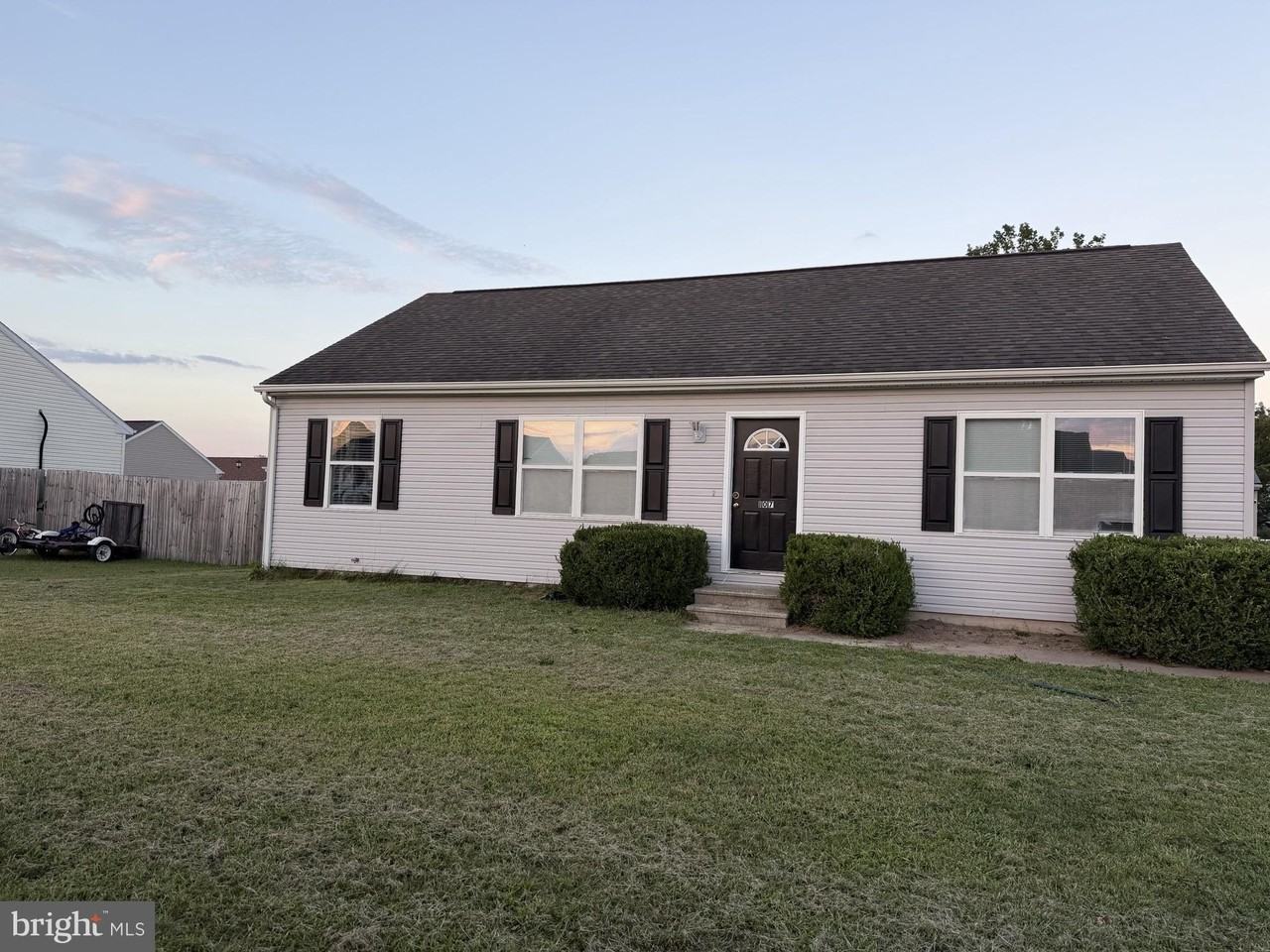107 Mermaid Ln