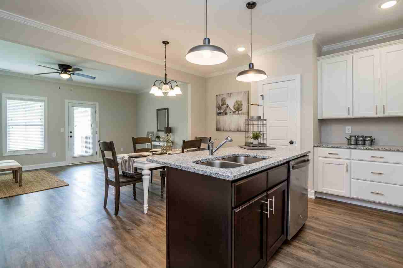 13 Marsh Harbor St #13 - Photo 4 of 16