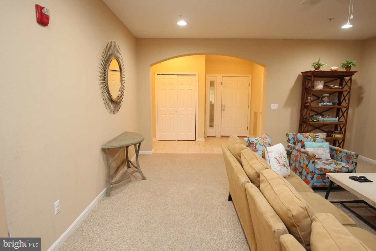 38415 Boxwood Ter - Photo 2 of 27