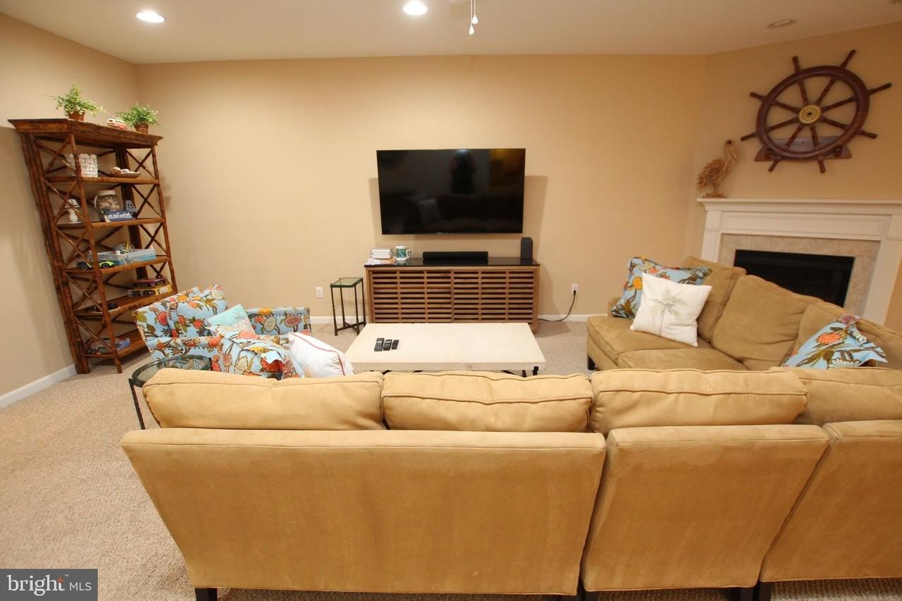 38415 Boxwood Ter - Photo 4 of 27