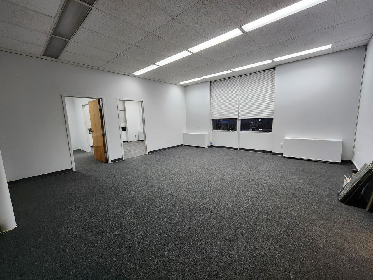 10 Stuyvesant Avenue - Upper Level 1 - Photo 2 of 10
