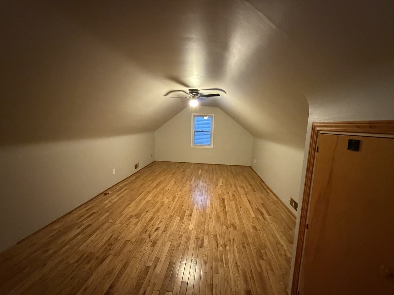 380 E 260th St #1 - Photo 4 of 17