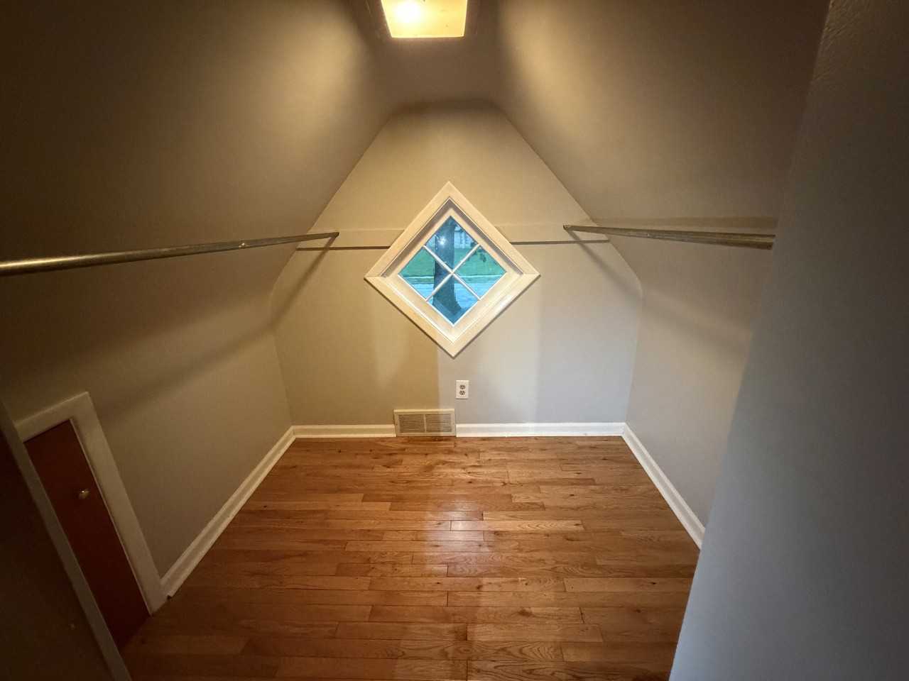 380 E 260th St #1 - Photo 5 of 17
