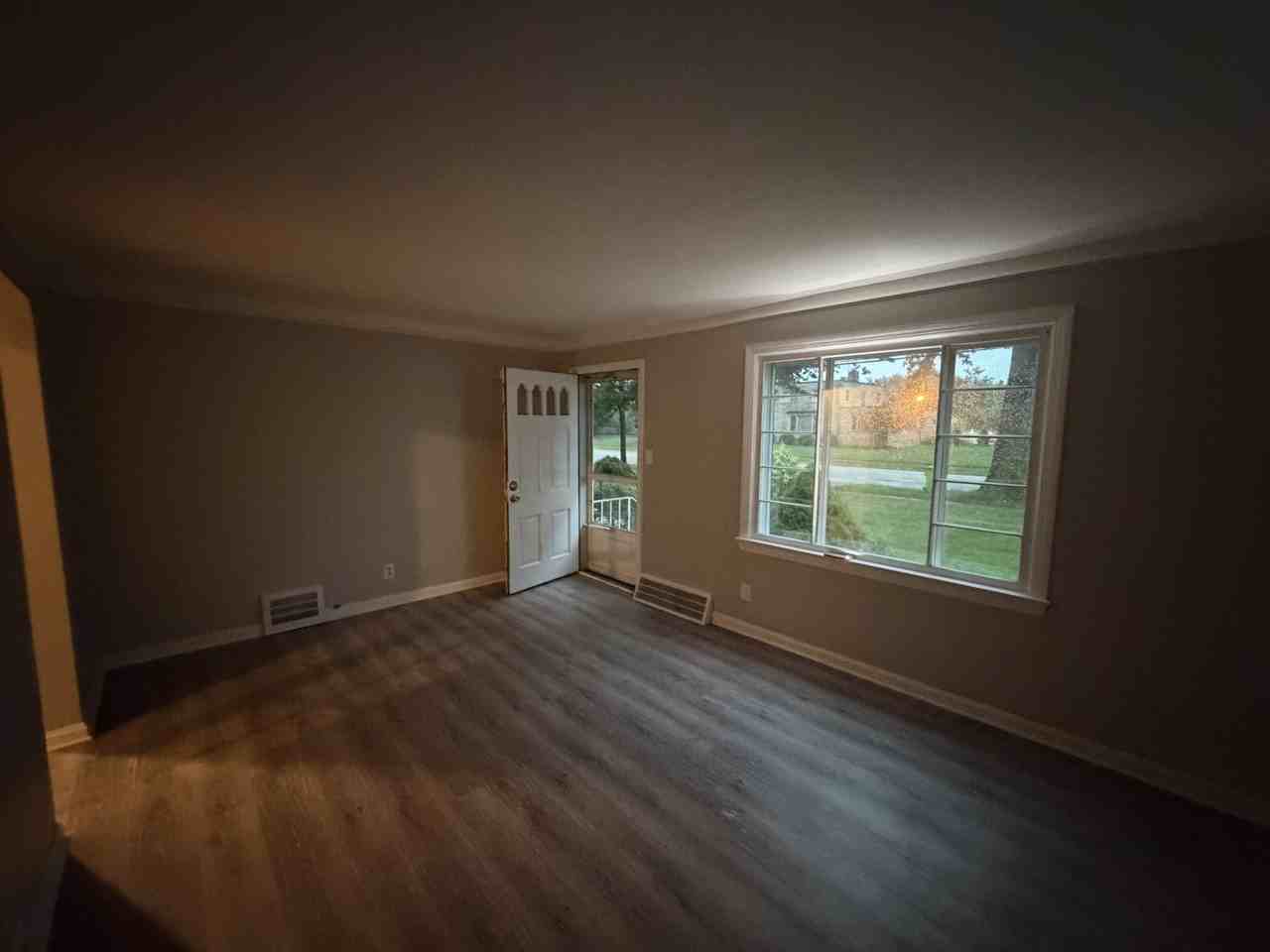 380 E 260th St #1 - Photo 7 of 17