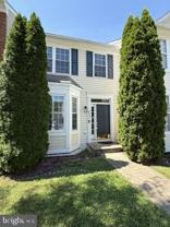 832 Stonehurst Ct - Photo 1 of 1