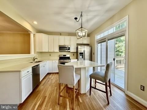 832 Stonehurst Ct - Photo 4 of 22