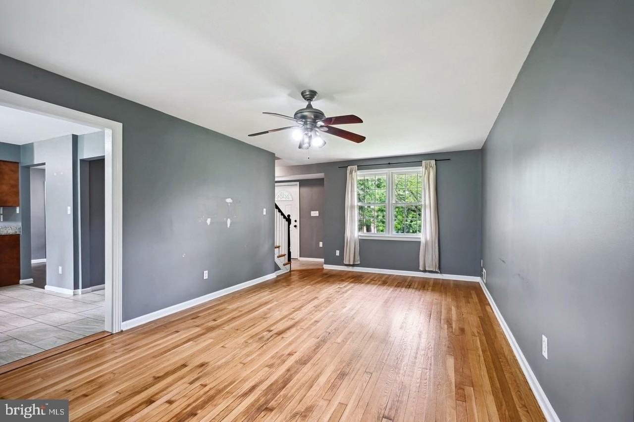 204 Mowbray Rd - Photo 5 of 23