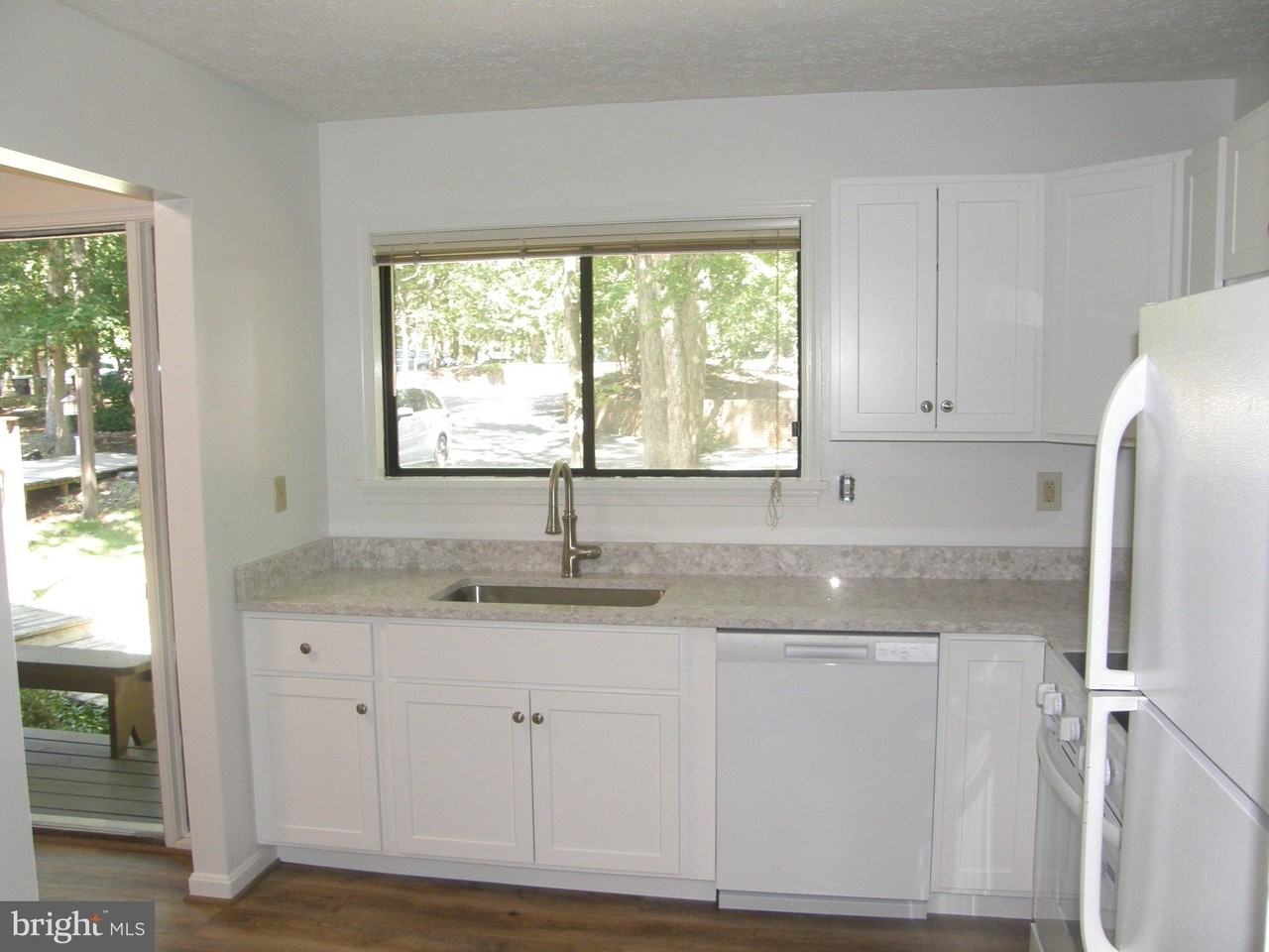 23337 Red Oak Ct - Photo 4 of 35