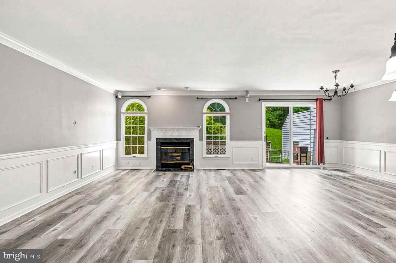 103 Greenbrook Ct - Photo 6 of 29