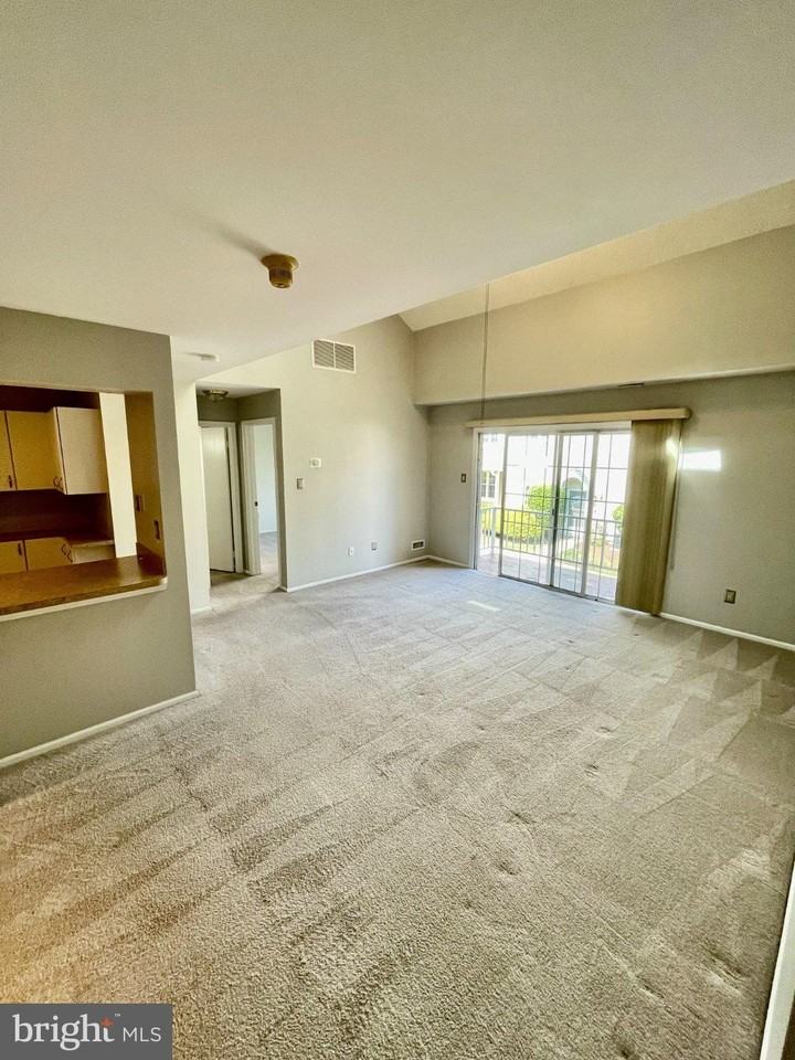 1908 Society Pl - Photo 2 of 15