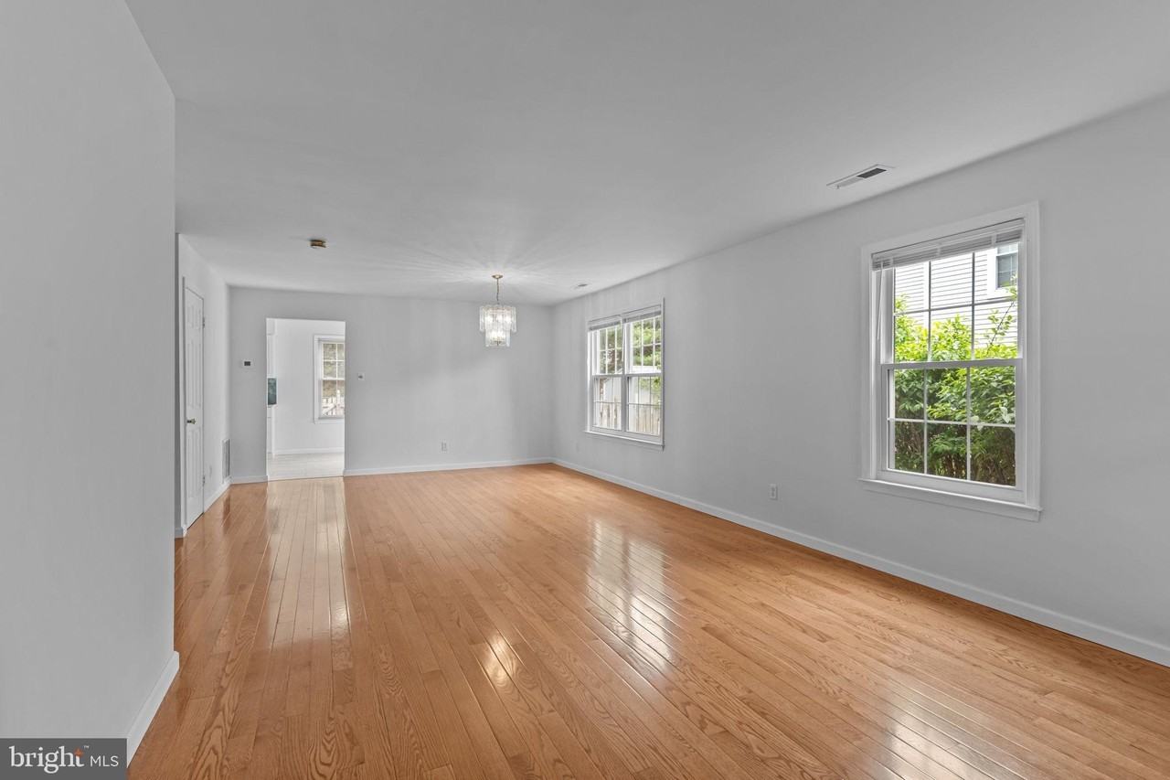 14 Aster Way - Photo 2 of 30