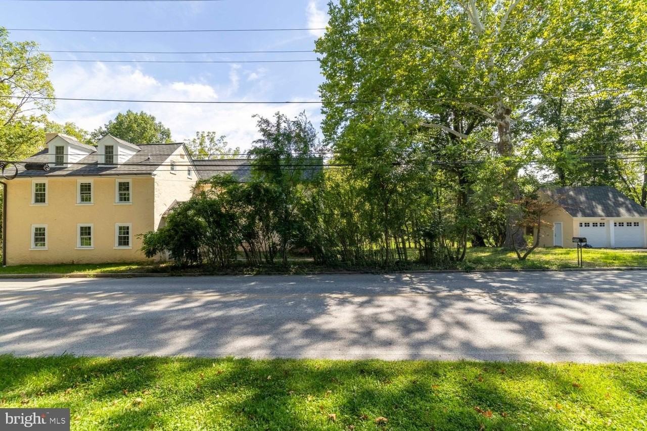 2315 Hickory Rd - Photo 5 of 43