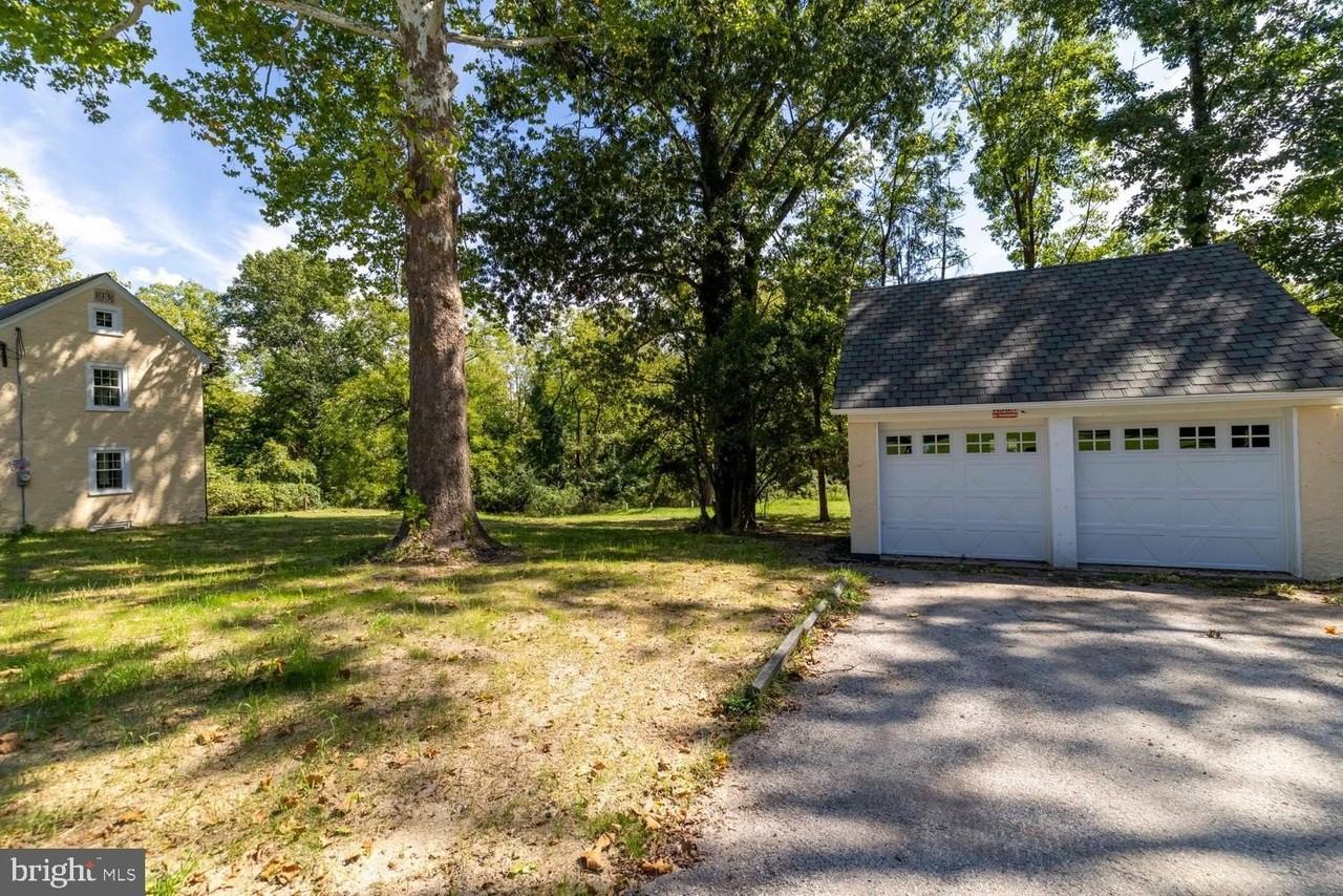 2315 Hickory Rd - Photo 6 of 43