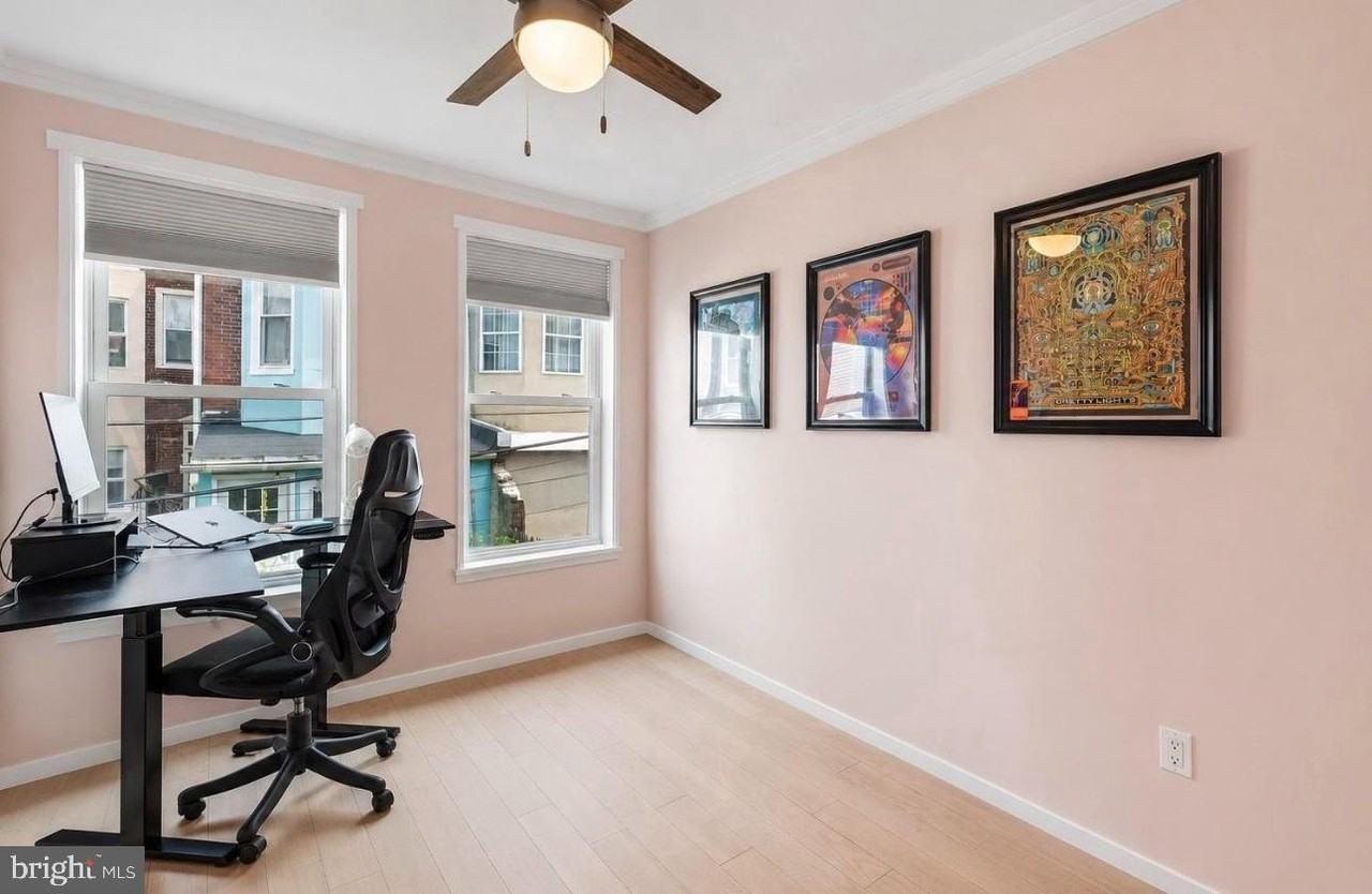 1249 N Hollywood St - Photo 6 of 11