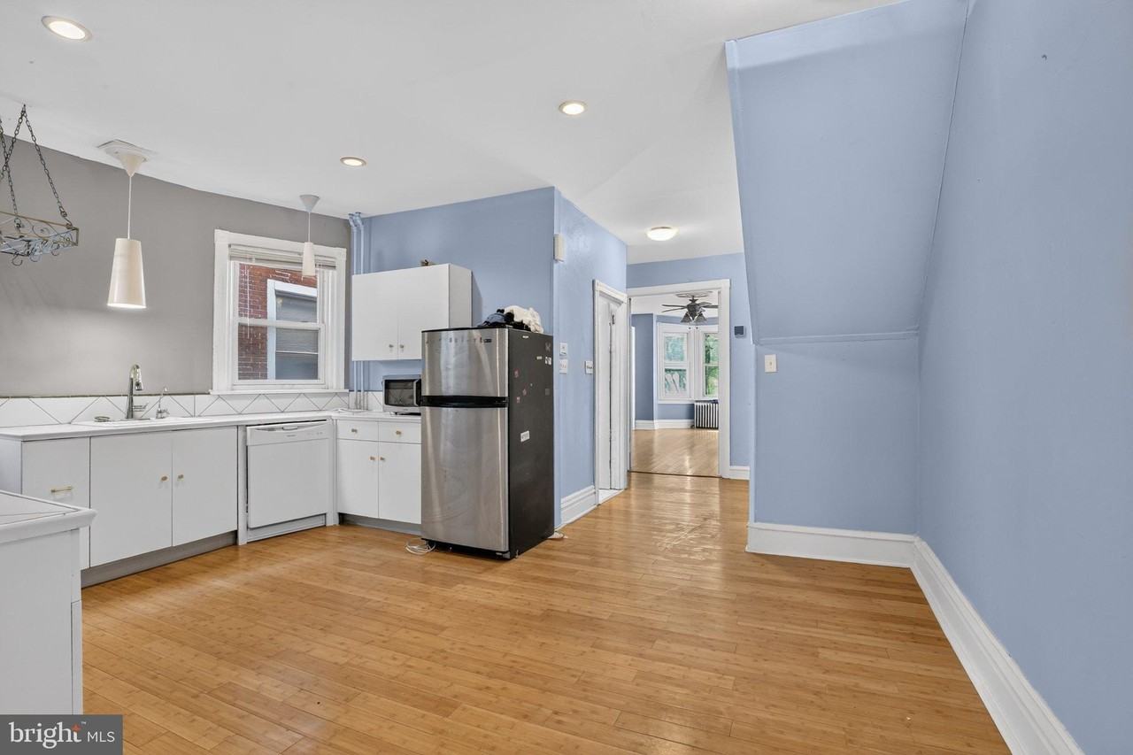 4947 Catharine St #2 - Photo 2 of 17