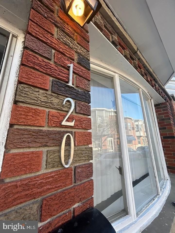 120 Tree St - Photo 2 of 24